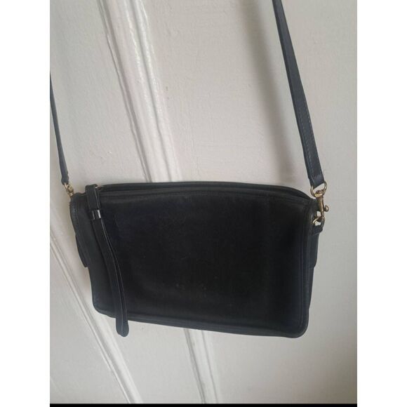 Vintage Coach Black Crossbody Bag - Picture 5 of 9